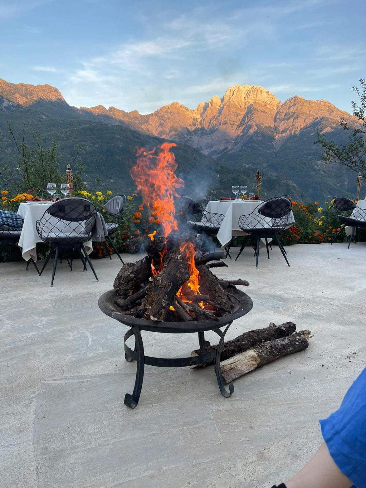 Vidis Chalet Boutique Hotel Теті Екстер'єр фото