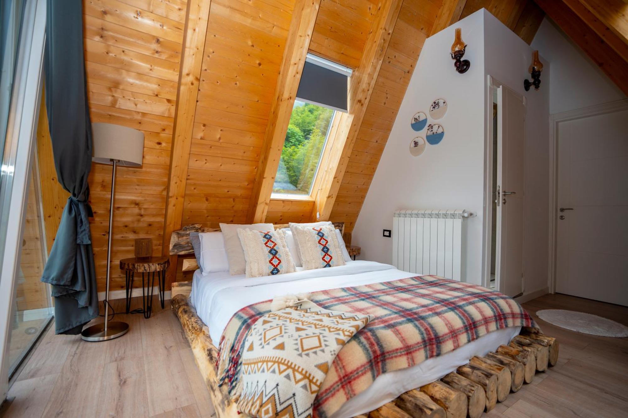 Vidis Chalet Boutique Hotel Теті Екстер'єр фото